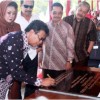 Penandatanganan prasasti 